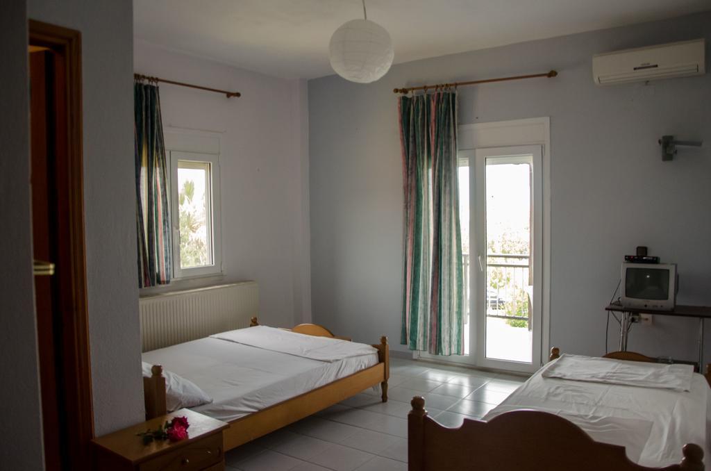 Ioannis Avrades Apartments Agiakampos  Ngoại thất bức ảnh