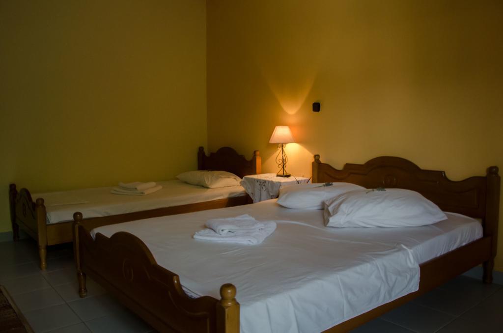 Ioannis Avrades Apartments Agiakampos  Ngoại thất bức ảnh